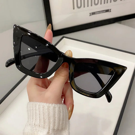 BoldFrame Vintage Sunglasses